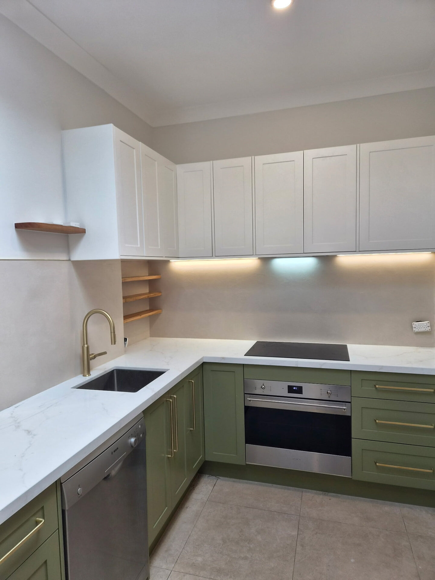 Venetian plaster kitchen splashback